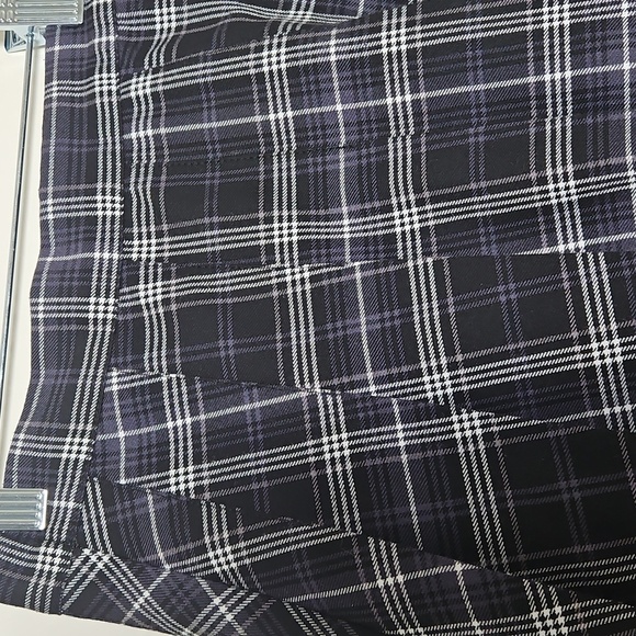 Garage Plaid Mini Skirt in Black and White - Picture 5 of 5